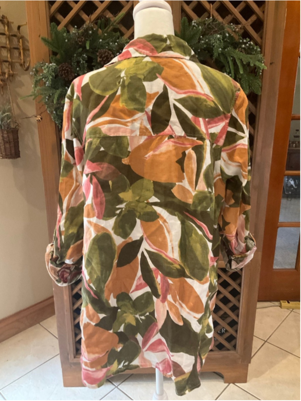 Tahari Linen Fall Floral Button Down Tunic Blouse Women’s 1X Roll Tab Sleeve - Picture 5 of 6